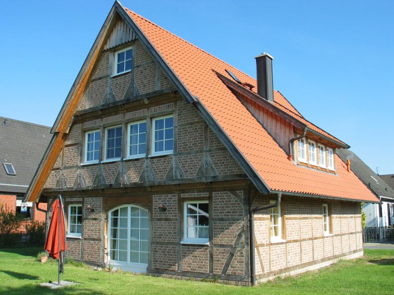 Ein Fuhrberger Fachwerkhaus mit auskragendem Giebel