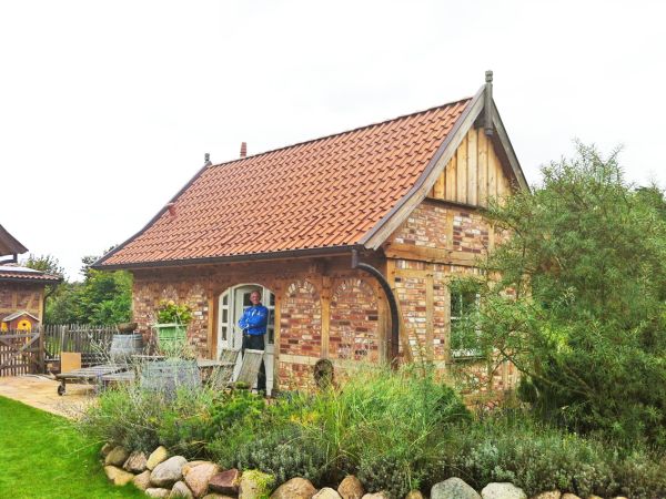 Ein charmantes Saunahaus im Fachwerkstil