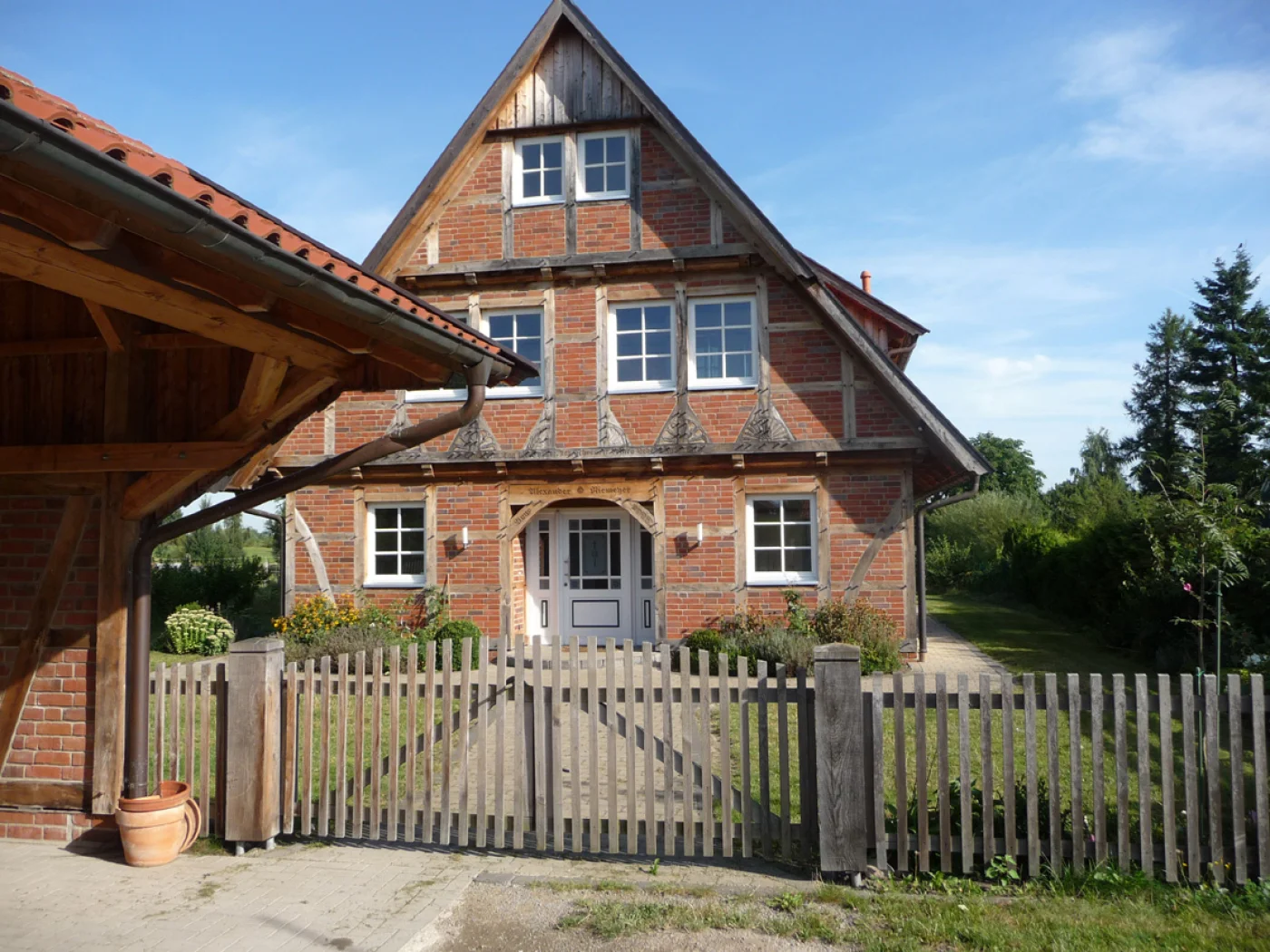 Ein Fuhrberger Fachwerkhaus mit auskragendem Giebel